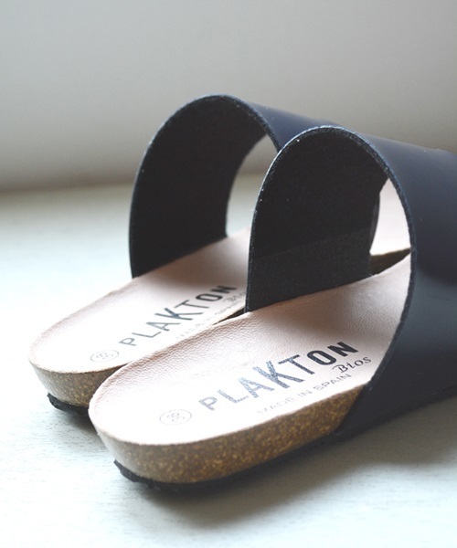 Khaju（カージュ）の「PLAKTON:2カラーサンダル□（サンダル・レディース・ネイビー/ホワイト/シルバー/ホワイト系その他・37/38/36）」の7枚目の写真