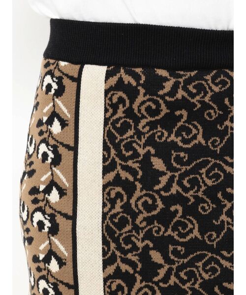 EVRIS(エヴリス)の「Retro Flower ニットスカート(スカート・レディース・ブラック/ネイビー/グリーン・FREE)」の17枚目の写真