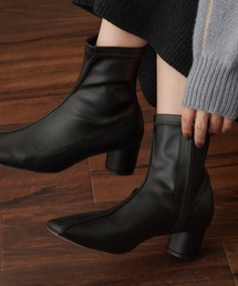 ティルトショートブーツ