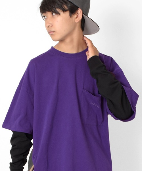 GLAZOS（グラソス）の「ビッグシルエット・袖レイヤードポケット刺繍Tシャツ（Tシャツ/カットソー・キッズ・ブラック/チャコールグレー/パープル・140cm/160cm/150cm/170cm）」の3枚目の写真