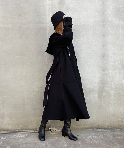 MAJESTIC LEGON（マジェスティックレゴン）の「Ladyマーメイドコート（その他アウター・レディース・ブラック/キャメル/グレイッシュベージュ・SMALL/MEDIUM）」の8枚目の写真