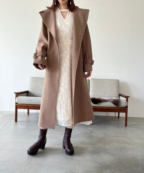 MAJESTIC LEGON（マジェスティックレゴン）の「Ladyマーメイドコート（その他アウター・レディース・ブラック/キャメル/グレイッシュベージュ・SMALL/MEDIUM）」の16枚目の写真