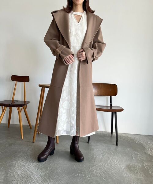 MAJESTIC LEGON（マジェスティックレゴン）の「Ladyマーメイドコート（その他アウター・レディース・ブラック/キャメル/グレイッシュベージュ・SMALL/MEDIUM）」の18枚目の写真