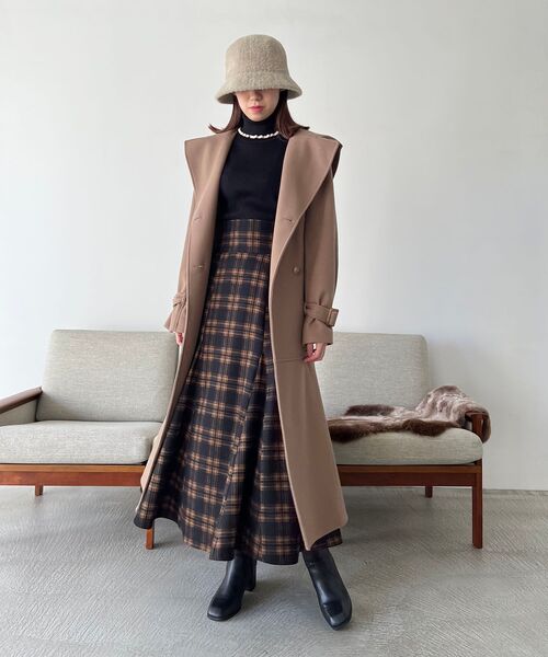 MAJESTIC LEGON（マジェスティックレゴン）の「Ladyマーメイドコート（その他アウター・レディース・ブラック/キャメル/グレイッシュベージュ・SMALL/MEDIUM）」の20枚目の写真