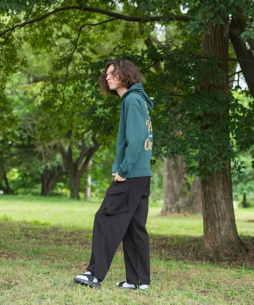 OUTDOOR PRODUCTS(アウトドアプロダクツ)の「【OUTDOOR PRODUCTS/アウトドアプロダクツ】10倍ストレッチ 裾ドローコード ワイドカーゴパンツ(カーゴパンツ・メンズ・ブラック/ベージュ/カーキ・LARGE/X-LARGE/SMALL/MEDIUM)」の4枚目の写真