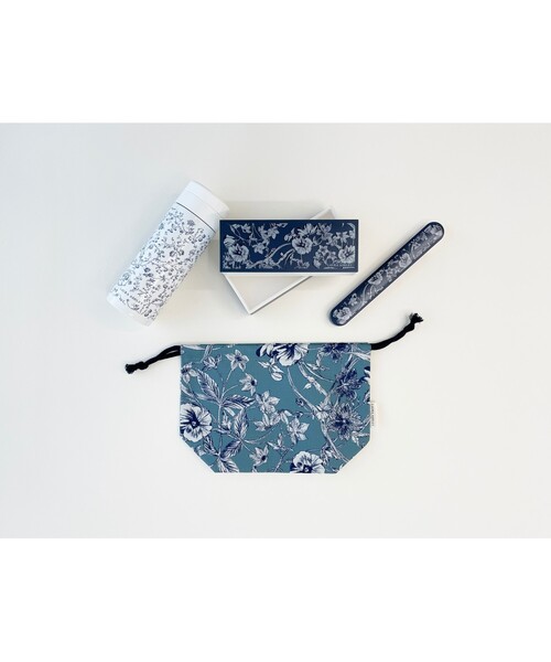 ランチボックス2段（お弁当箱）｜LAURA ASHLEY（ローラアシュレイ）の