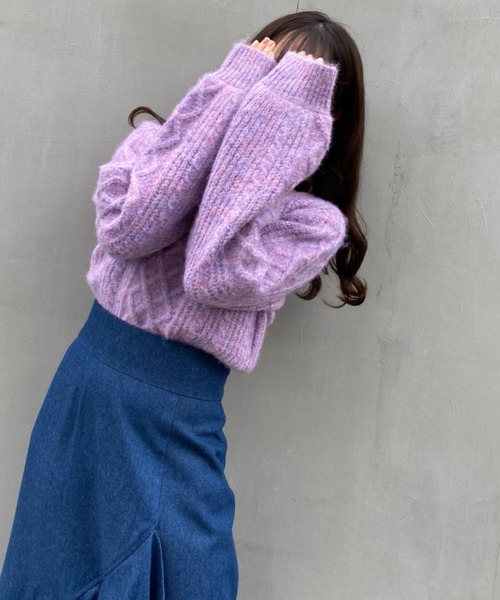 INGNI（イング）の「ふわふわメランジケーブル柄スクエアネックニット（ニット/セーター・レディース・アイボリー/ラベンダー/ミント・M）」の10枚目の写真