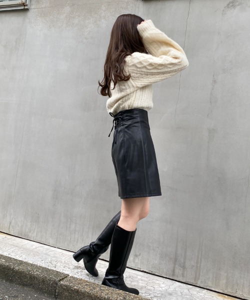 INGNI（イング）の「ふわふわメランジケーブル柄スクエアネックニット（ニット/セーター・レディース・アイボリー/ラベンダー/ミント・M）」の14枚目の写真