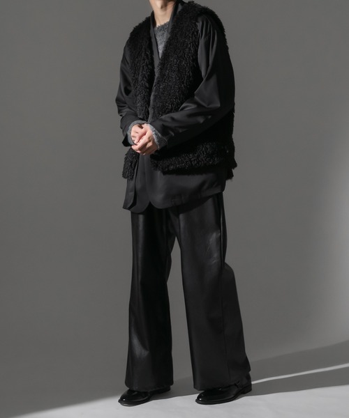 Adoon plain（アドーンプレーン）の「【Adoon plain】フェイクファーベスト（ベスト・メンズ・ブラック・MEDIUM/LARGE）」の2枚目の写真