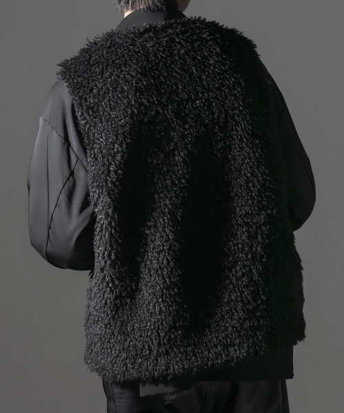Adoon plain（アドーンプレーン）の「【Adoon plain】フェイクファーベスト（ベスト・メンズ・ブラック・MEDIUM/LARGE）」の10枚目の写真