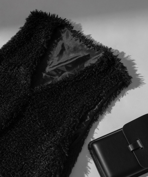 Adoon plain（アドーンプレーン）の「【Adoon plain】フェイクファーベスト（ベスト・メンズ・ブラック・MEDIUM/LARGE）」の18枚目の写真