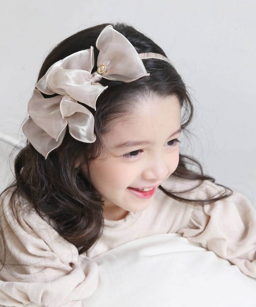 Rora（ローラ）の「カンナ カチューシャ (2color)（カチューシャ・キッズ・ベージュ/ブラック・フリー）」の4枚目の写真