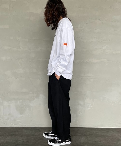 UNIVERSAL OVERALL（ユニバーサルオーバーオール）の「【men's FUDGE 7月号掲載】[UNIVERSAL OVERALL/ユニバーサルオーバーオール] 別注 ロングスリーブポケットTシャツ（Tシャツ/カットソー・レディース・ホワイト/ホワイト系/グリーン系/ブルー系/サックスブルー/ブラック/ネイビー・S/M/L）」の16枚目の写真