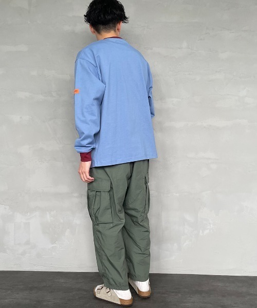 UNIVERSAL OVERALL（ユニバーサルオーバーオール）の「【men's FUDGE 7月号掲載】[UNIVERSAL OVERALL/ユニバーサルオーバーオール] 別注 ロングスリーブポケットTシャツ（Tシャツ/カットソー・レディース・ホワイト/ホワイト系/グリーン系/ブルー系/サックスブルー/ブラック/ネイビー・S/M/L）」の9枚目の写真