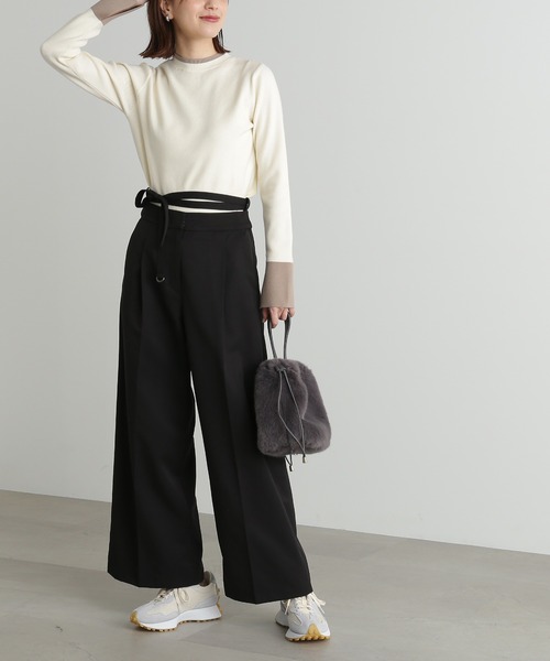 N.(N. Natural Beauty Basic)(エヌエヌナチュラルビューティーベーシック)の「◆ロングストラップベルトワイドパンツ(スラックス・レディース・ブラック/ベージュ・MEDIUM)」の2枚目の写真