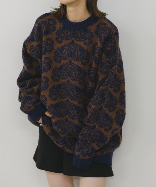 WHIMSIC(ウィムジック)の「【UNISEX】アラベスクパターンジャガードニットプルオーバー(ニット/セーター・メンズ・ブラック/グレー/キャメル・FREE)」の3枚目の写真