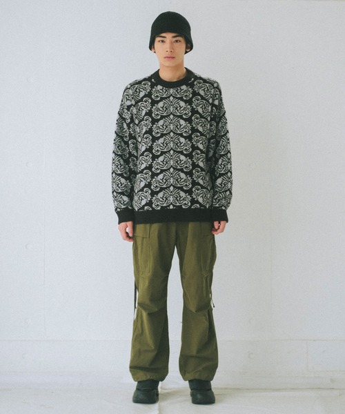 WHIMSIC(ウィムジック)の「【UNISEX】アラベスクパターンジャガードニットプルオーバー(ニット/セーター・メンズ・ブラック/グレー/キャメル・FREE)」の7枚目の写真