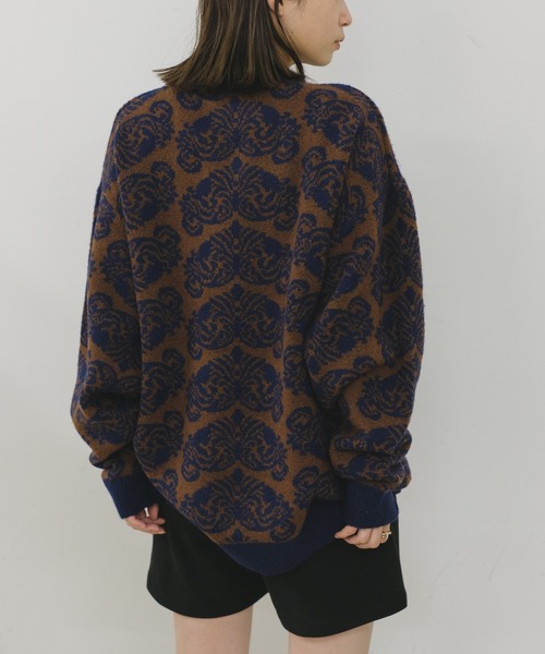 WHIMSIC(ウィムジック)の「【UNISEX】アラベスクパターンジャガードニットプルオーバー(ニット/セーター・メンズ・ブラック/グレー/キャメル・FREE)」の19枚目の写真