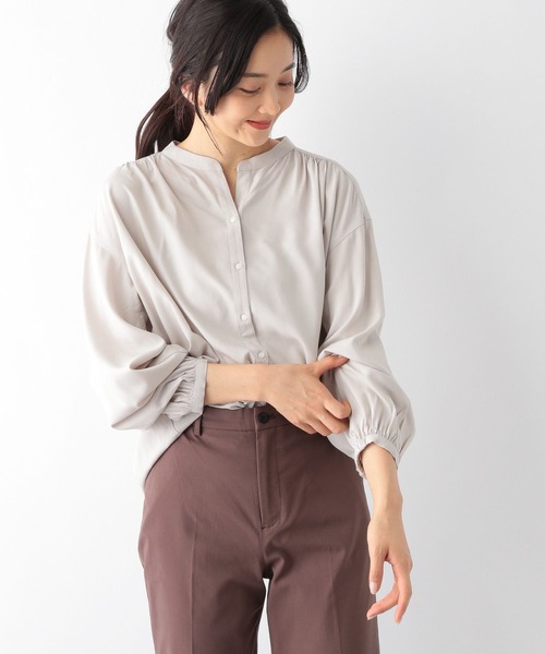 GLOBAL WORK（グローバルワーク）の「さらさらリラックスブラウス長袖/163455（シャツ/ブラウス・レディース・ブラック/オフホワイト/ライトグリーン/クリアブルー/グレイッシュベージュ/ライトオレンジ系・SMALL/MEDIUM/LARGE）」の4枚目の写真