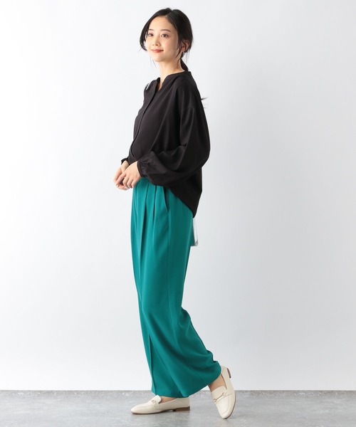 GLOBAL WORK（グローバルワーク）の「さらさらリラックスブラウス長袖/163455（シャツ/ブラウス・レディース・ブラック/オフホワイト/ライトグリーン/クリアブルー/グレイッシュベージュ/ライトオレンジ系・SMALL/MEDIUM/LARGE）」の17枚目の写真