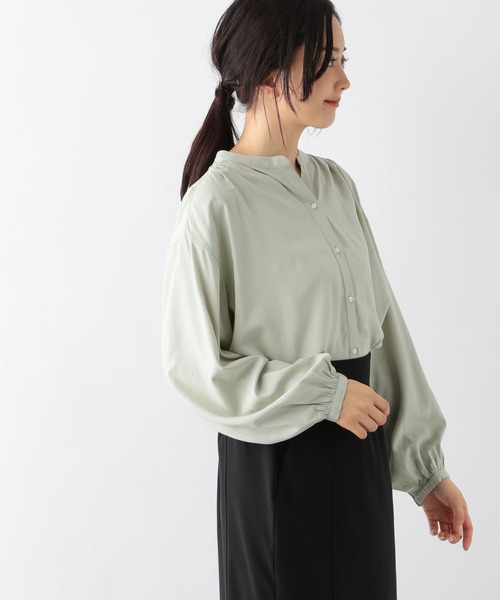 GLOBAL WORK（グローバルワーク）の「さらさらリラックスブラウス長袖/163455（シャツ/ブラウス・レディース・ブラック/オフホワイト/ライトグリーン/クリアブルー/グレイッシュベージュ/ライトオレンジ系・SMALL/MEDIUM/LARGE）」の18枚目の写真