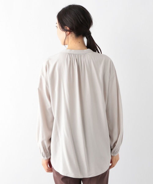 GLOBAL WORK（グローバルワーク）の「さらさらリラックスブラウス長袖/163455（シャツ/ブラウス・レディース・ブラック/オフホワイト/ライトグリーン/クリアブルー/グレイッシュベージュ/ライトオレンジ系・SMALL/MEDIUM/LARGE）」の20枚目の写真