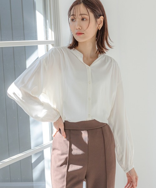 GLOBAL WORK（グローバルワーク）の「さらさらリラックスブラウス長袖/163455（シャツ/ブラウス・レディース・ブラック/オフホワイト/ライトグリーン/クリアブルー/グレイッシュベージュ/ライトオレンジ系・SMALL/MEDIUM/LARGE）」の11枚目の写真