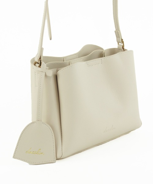 dazzlin（ダズリン）の「dazzlin/ダズリン　ダブルフェイスショルダーバッグ キーリングチャーム付属（ショルダーバッグ・レディース・ベージュ系その他/ピンク系その他/ブラック/アイボリー・FREE）」の14枚目の写真