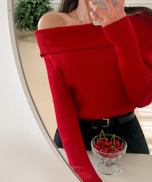 BEIDELLI（ベイデリー）の「[BELLIDE MADE] スリムリブオフショルダーニットセーター（ニット/セーター・レディース・ブラック/レッド/ホワイト・FREE）」の10枚目の写真