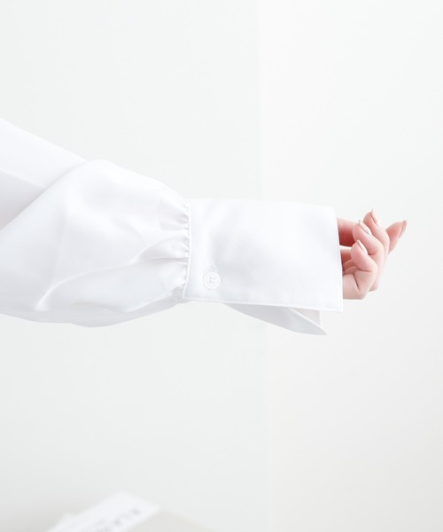 natural couture（ナチュラルクチュール）の「WEB限定カラーあり/ショート畦ニット×シャツチュニックセット（チュニック・レディース・ベージュ/チャコールグレー/オフホワイト・FREE）」の16枚目の写真