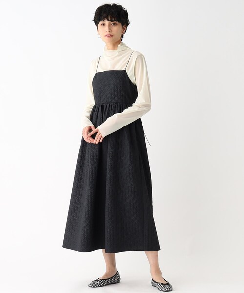 OPAQUE.CLIP(オペークドットクリップ)の「◆ふくれジャカード キャミワンピース(ワンピース・レディース・ブルー/ブラック・36/38)」の2枚目の写真