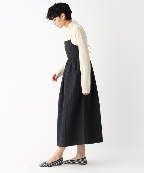 OPAQUE.CLIP(オペークドットクリップ)の「◆ふくれジャカード キャミワンピース(ワンピース・レディース・ブルー/ブラック・36/38)」の6枚目の写真