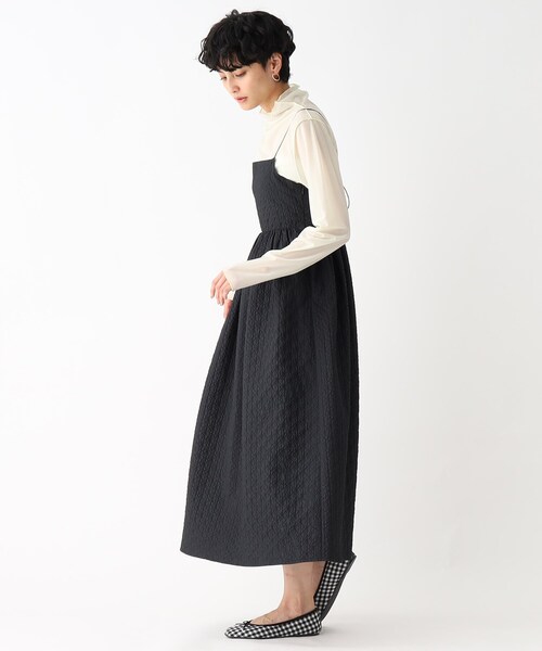 OPAQUE.CLIP(オペークドットクリップ)の「◆ふくれジャカード キャミワンピース(ワンピース・レディース・ブルー/ブラック・36/38)」の7枚目の写真