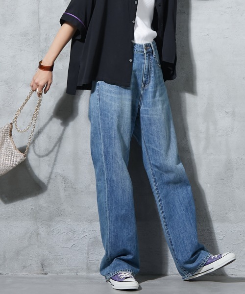 GEVS.(ジェイヴィス)の「<大きいサイズ> ライトオンスデニムワイドストレートパンツ GEVS.(デニムパンツ・レディース・ブルー系/ライトブルー・80/84/88/92/96/98/122/114/106)」の1枚目の写真