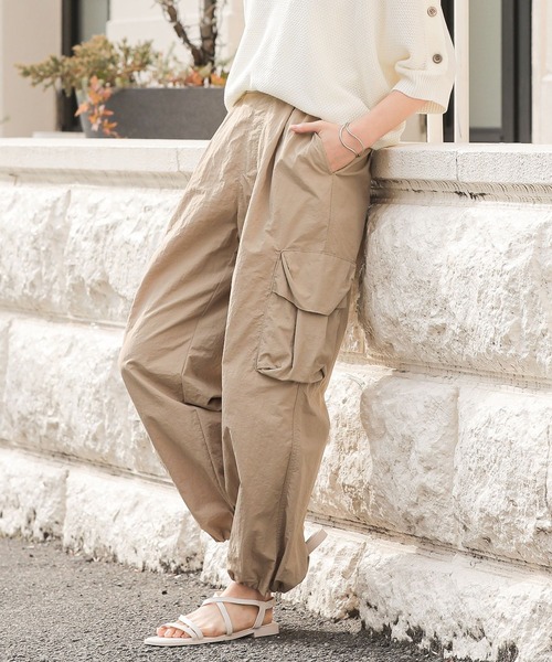 n'OrLABEL（ノアールレーベル）の「【機能素材】『ひんやりカーゴパンツ』（カーゴパンツ・レディース・ブラック/グリーン/ベージュ・1/2）」の5枚目の写真