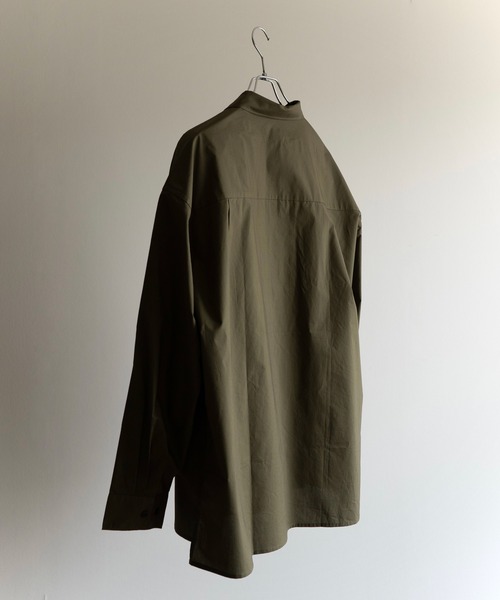 COURO（コウロ）の「23SS リラクシー コットンブロード シャツ（シャツ/ブラウス・メンズ・グレイッシュベージュ/ベージュ/カーキ/ブラウン/ブルーグレー/グリーン/ホワイト・S/M/L）」の11枚目の写真