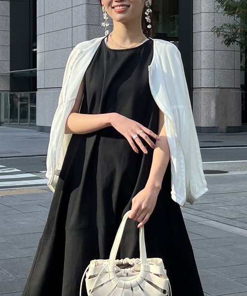 Chez toi(シェトワ)の「レーヨンリネン切替ギャザーブルゾン(ブルゾン・レディース・モカ/グリーン/オフホワイト/ブラック・FREE)」の2枚目の写真