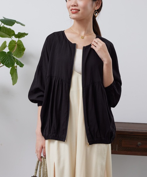 Chez toi(シェトワ)の「レーヨンリネン切替ギャザーブルゾン(ブルゾン・レディース・モカ/グリーン/オフホワイト/ブラック・FREE)」の21枚目の写真