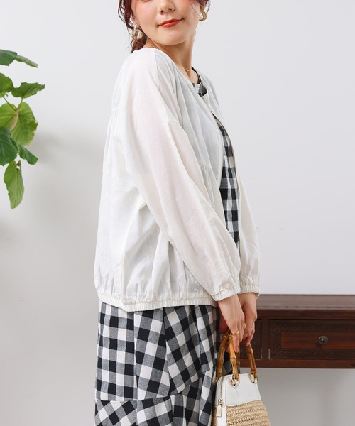 Chez toi(シェトワ)の「レーヨンリネン切替ギャザーブルゾン(ブルゾン・レディース・モカ/グリーン/オフホワイト/ブラック・FREE)」の7枚目の写真