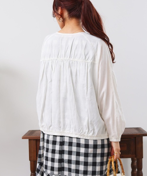 Chez toi(シェトワ)の「レーヨンリネン切替ギャザーブルゾン(ブルゾン・レディース・モカ/グリーン/オフホワイト/ブラック・FREE)」の16枚目の写真