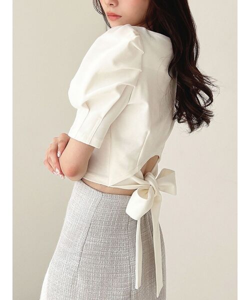 RESEXXY（リゼクシー）の「バックリボンパフトップス（Tシャツ/カットソー・レディース・ブラック/ホワイト/ベージュ・FREE）」の2枚目の写真