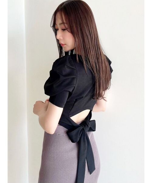 RESEXXY（リゼクシー）の「バックリボンパフトップス（Tシャツ/カットソー・レディース・ブラック/ホワイト/ベージュ・FREE）」の8枚目の写真