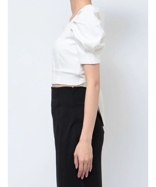 RESEXXY（リゼクシー）の「バックリボンパフトップス（Tシャツ/カットソー・レディース・ブラック/ホワイト/ベージュ・FREE）」の9枚目の写真