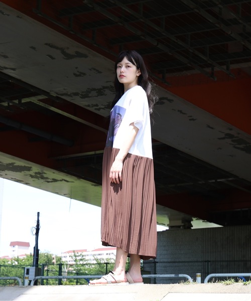 YEAH RIGHT!!(イェーライト)の「FLOWER PLEATS ONE PIECE(ワンピース・レディース・ホワイト系/グレー系・ONESIZE)」の16枚目の写真