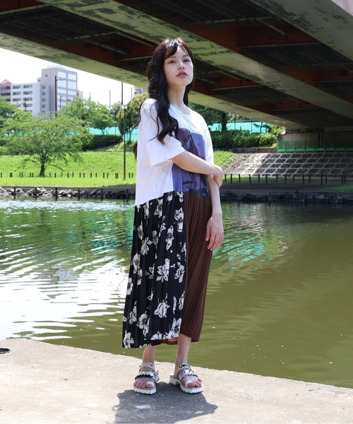 YEAH RIGHT!!(イェーライト)の「FLOWER PLEATS ONE PIECE(ワンピース・レディース・ホワイト系/グレー系・ONESIZE)」の17枚目の写真