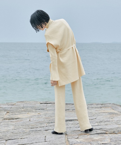 select MOCA(セレクトモカ)の「キーネックニットセットアップ(セットアップ・レディース・アイボリー/ブラック/チャコールグレー・FREE)」の7枚目の写真