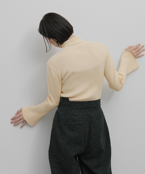 select MOCA(セレクトモカ)の「キーネックニットセットアップ(セットアップ・レディース・アイボリー/ブラック/チャコールグレー・FREE)」の15枚目の写真