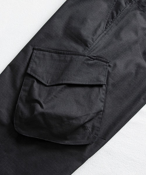 aimoha(アイモハ)の「aimoha outdoorワイドスラックスオーバーサイズベルトつきカーゴパンツ(カーゴパンツ・レディース・ベージュ/ブラック×ブルー・MEDIUM/LARGE/X-LARGE)」の21枚目の写真