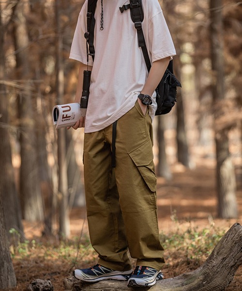 aimoha(アイモハ)の「aimoha outdoorワイドスラックスオーバーサイズベルトつきカーゴパンツ(カーゴパンツ・レディース・ベージュ/ブラック×ブルー・MEDIUM/LARGE/X-LARGE)」の7枚目の写真