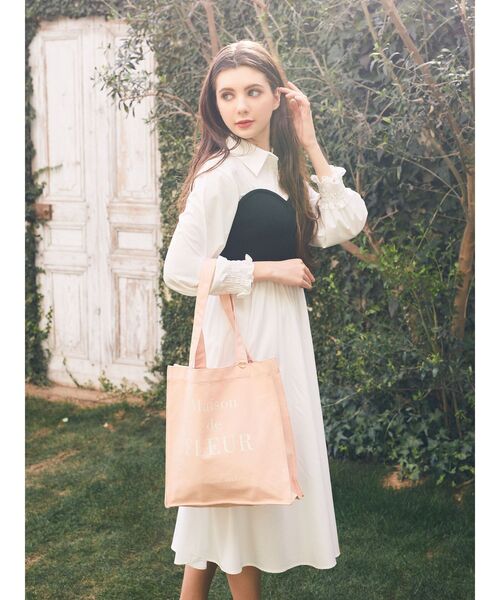 Maison de FLEUR（メゾンドフルール）の「ブランドロゴプリントスクエアトートSバッグ（トートバッグ・レディース・アイボリー/ブラック/ピンク・FREE）」の15枚目の写真